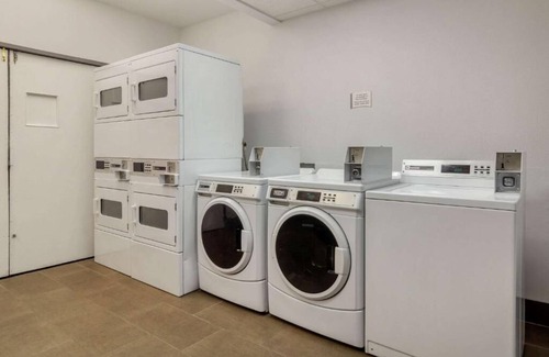 Jefferson Park Casa | Experience the heart of the Mile High City!!