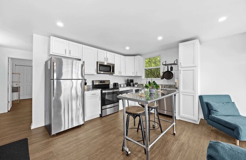 Phoenix Hill Apartamento | Experience the Unique Re-Nu Shipping Container #4