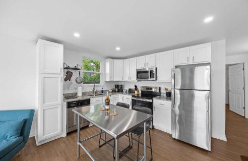 Phoenix Hill Apartamento | Experience the Unique Re-Nu Shipping Container #2