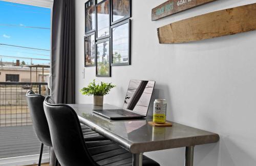 Phoenix Hill Apartamento | Experience the Unique Re-Nu Shipping Container #4