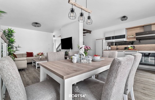 Daenschendorf Casa | "Experience Unforgettable Relaxation at Inselloft Fehmarn Holiday Home!"