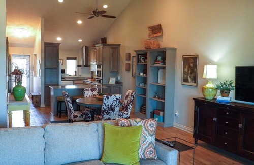 Oscoda Condominio | Experience Unmatched Luxury at Our Stunning Lake Huron Penthouse