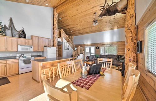 Island Park Cabina | HIDEAWAY HAYCOCK ISLAND PARK