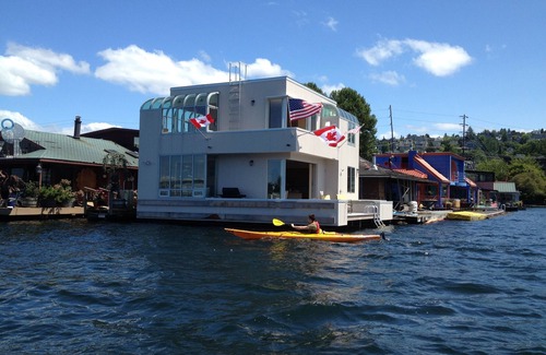 Eastlake Alquiler De Eote | Experimenta Su 'Sleepless in Seattle' Chalana sueño