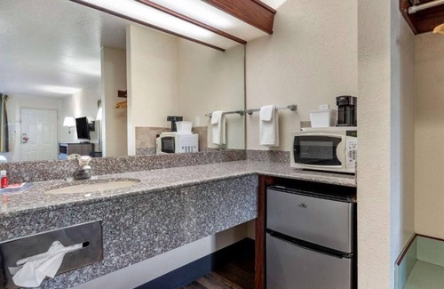 Parkrose Casa | Explore beautiful Portland from our convenient location