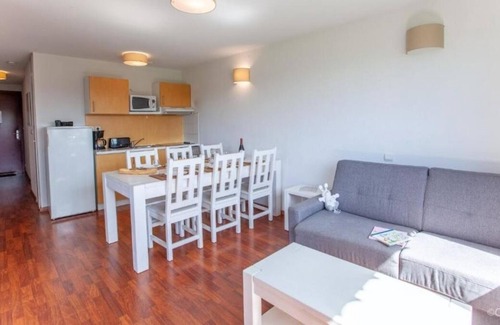 Cassen Casa | Explore Cassen! Private Kitchenette, Free Parking, Onsite Pool