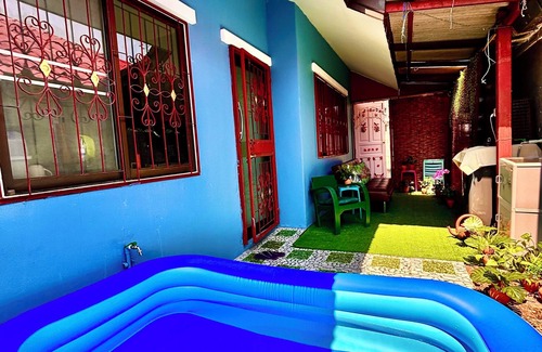 San Phak Wan Casa | Explore Chiang Mai while staying in a family friendly oasis nearby attractions.