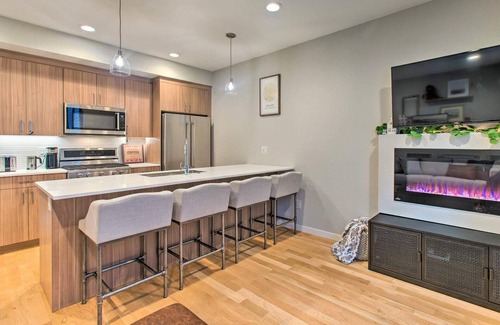 Baker Casa | Explore CO - Central/Rooftop Terrace & Fire Pit