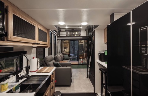 Hedgesville Casa | Explore Creekside RV Bliss #3 in Pleasant Hedgesville, WV