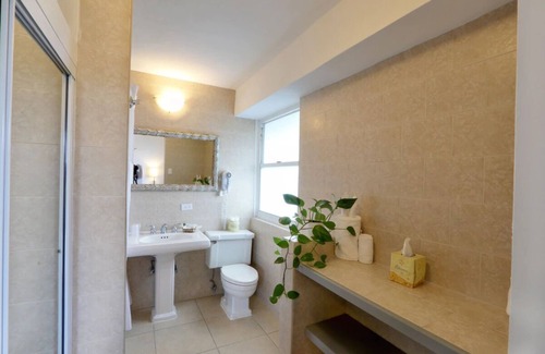 Miramar Hotel | Explore Cultural Gems from a Boutique Room in Fashionable Miramar