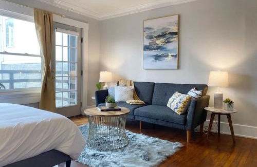 Mount Adams Casa | Explore Downtown and Mount Adams with River Views