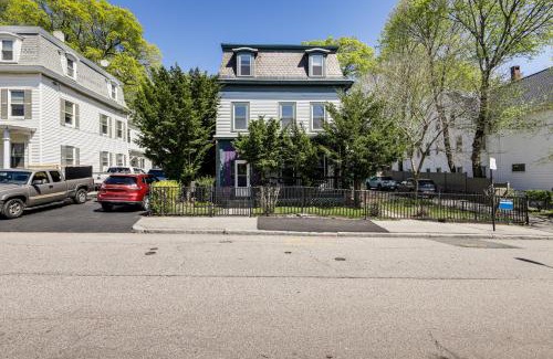 Worcester Apartamento | Explore Dtwn, Parks and Colleges Cozy Worcester Apt