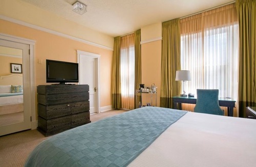 Goose Hollow Hotel | Explore More of Portland! 3 Classy Units, Pets Allowed, Near Portland Art Museum