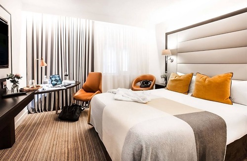City Centre Dublin Hotel | Explore National Museum of Ireland! Two Relaxing Units, Centrally Located!