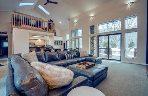 Dalton Ranch Casa | Explore Our Family-Friendly Mountain Retreat Overlooking the Golf Course