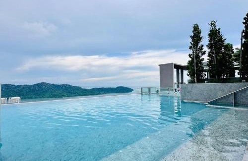 Kampung Sungai Nibong Apartamento | Explore Penang Stay Style w Sky pool Sea airport 9pax