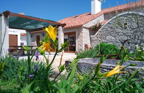 Porto de Mos Cabaña | Explore, Relax and Invigorate Yourself at Grandma Lídia's Retreat