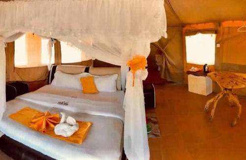 Maasai Mara Hotel | Explore Sand River Lodge