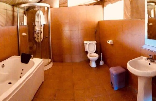 Maasai Mara Hotel | Explore Sand River Lodge