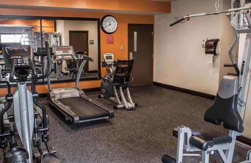 Federal Way Casa | Explore Seattle and Tacoma from this room !