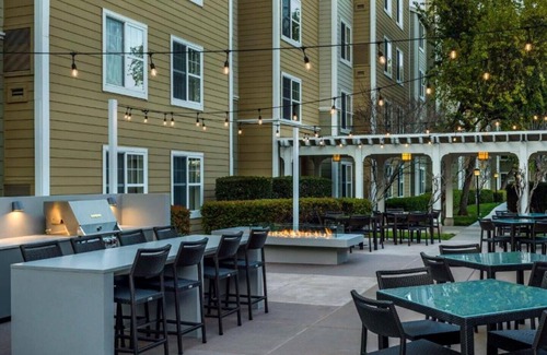 Newark Casa | Explore the Bay Area