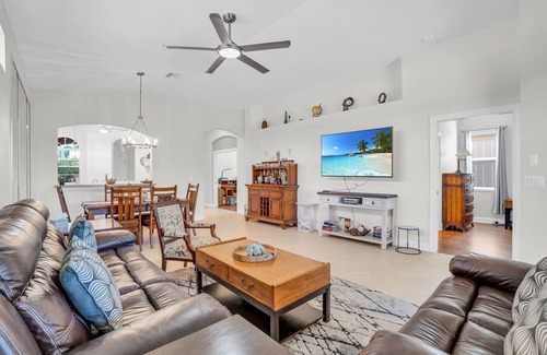 Tuscany Cove Casa | Explore the Pinnacle of Luxury at 15261 Cortona Way: Your Perfect Home Awaits