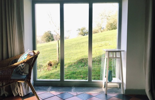 Llandovery Cabaña | Explore Wales from Sardis Cottage with panoramic views, privacy and tranquility