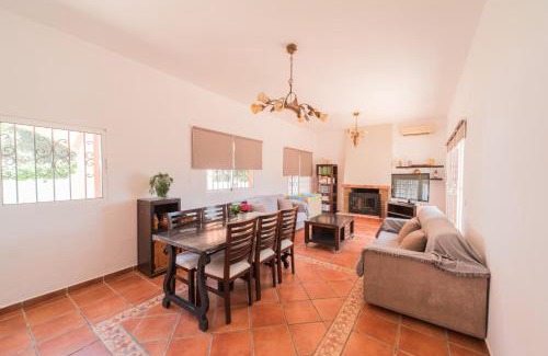 Almeria Casa | Expoholidys- Chalet privado en Castell del Rey
