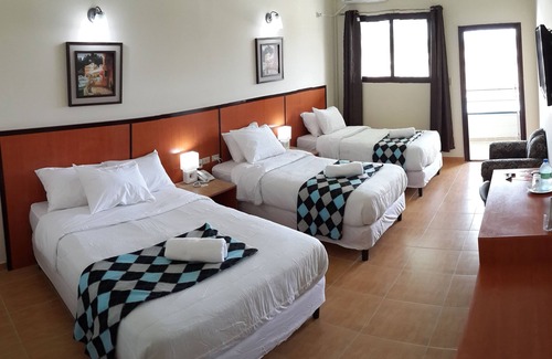 Las Lajas Hotel | Express Inn Coronado Hotel & Camping