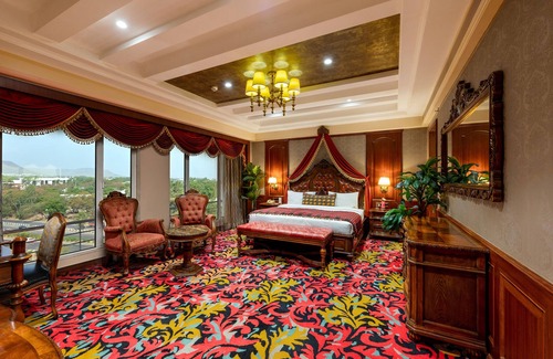 Nashik Hotel | Express Inn The Business Luxury Hotel