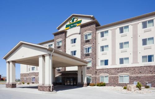 Fargo Hotel | Expressway Suites Fargo