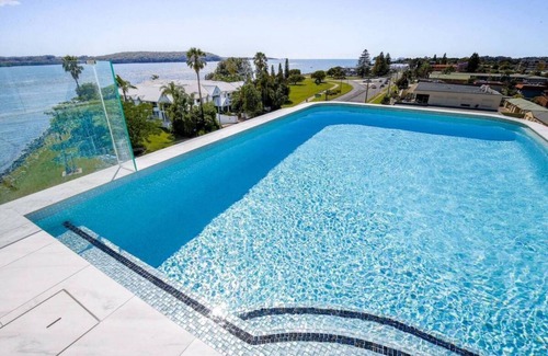 Batemans Bay Apartamento | Exquisite 1-Bed Apartment with Bay Views