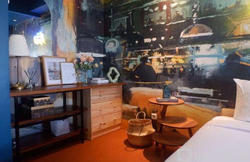 Surabaya Apartamento | Exquisite 1BR Apartment at Puri Mas By Travelio