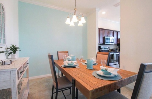 Lakewood Ranch Condominio | Exquisite 2 BR / 2 BA Lake Front Condo In Lakewood National Golf Club - Precious Gem