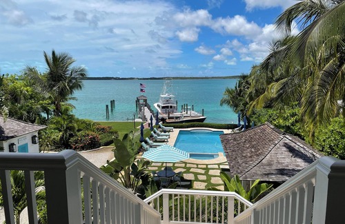 Dunmore Town Casa | Exquisite Bay front Estate, dockage 100' boat, LG pool, close to town and beach.
