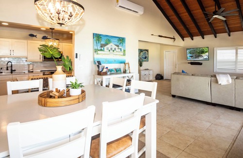 George Town Casa | *** INCREÍBLE *** Casa frente al mar como se ve en HGTV Caribbean Life !!