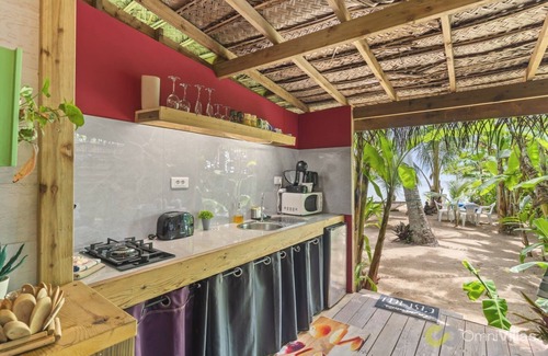 Moorea-Maiao Casa | Exquisite Bungalow with Beachfront Jacuzzi