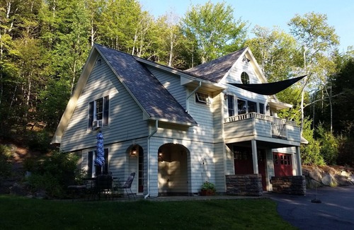 Northport Cabaña | Exquisito Carriage House en Hermosa costa de Maine
