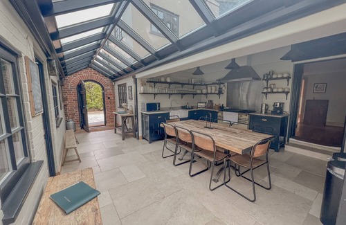 Irstead Casa | Exquisite Converted Old School House