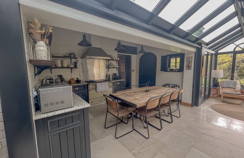 Irstead Casa | Exquisite Converted Old School House