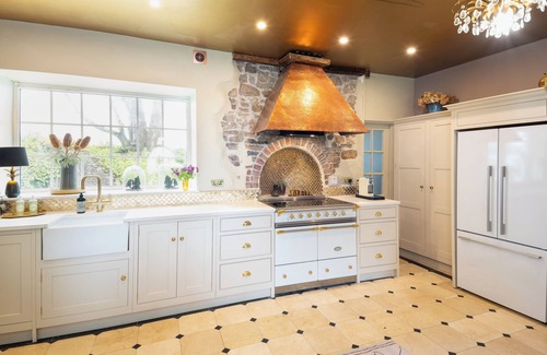 Westleigh Casa | Exquisite Country House, Sleeps 11 And Dog Friendly, North Devon