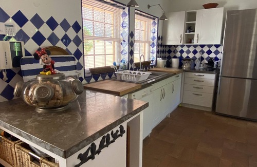 Setubal Casa | Exquisite Familiar Villa w/ Pool, 8min Away From the Beach