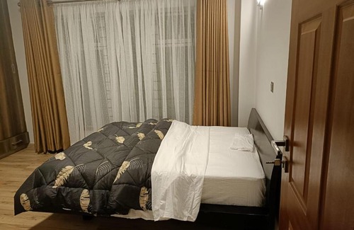 Kileleshwa Apartamento | Exquisite Grey Pearl 2Bedroom, Kileleshwa