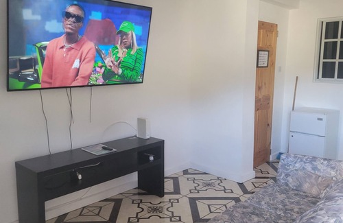 Kingstown Apartamento | Exquisite Home away from Home! 2 Bedroom