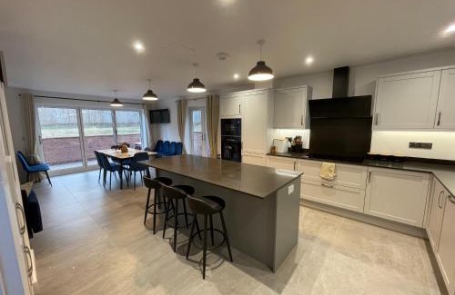 Shobdon Casa | Exquisite large executive home