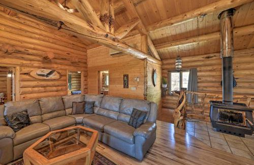 Lander Casa | Exquisite Log Home with Lander Valley Views!
