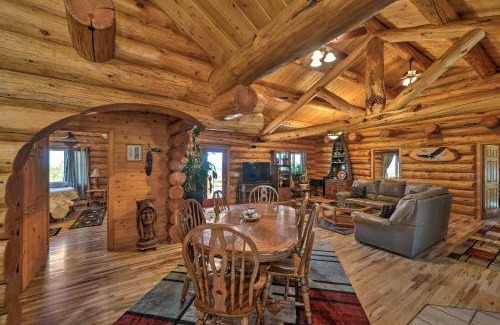 Lander Casa | Exquisite Log Home with Lander Valley Views!
