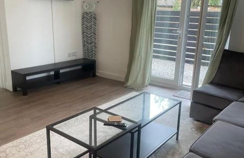 Cathays Apartamento | Exquisite Long-Term Living in Cardiff's Heart