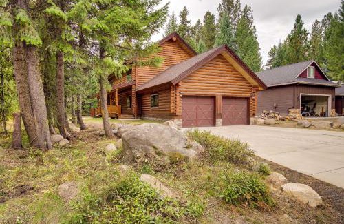 McCall Casa | Exquisite McCall Log Cabin - Walk to Payette Lake!