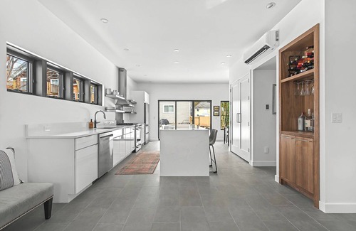 Saratoga Springs Cabaña | Exquisite Modern Luxury Carriage House Built in 2025 - One Block from Track